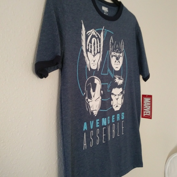 Marvel Blue Characters Avengers Graphic T-shirt - Picture 4 of 8